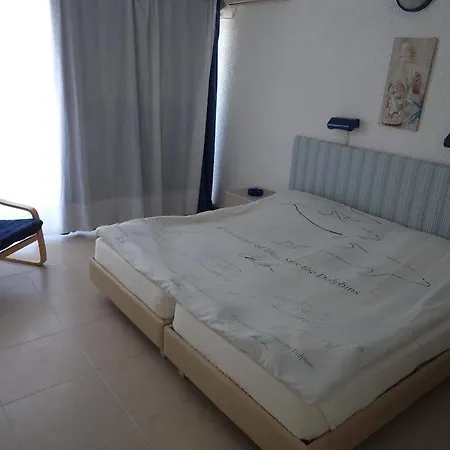 Christiana Aparthotel 2*