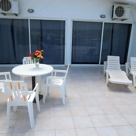 Christiana Aparthotel